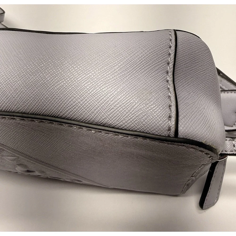 GUESS LE637112 Camera Crossbody Bag Pastel Lavender Purple Grey Saffiano Tassel